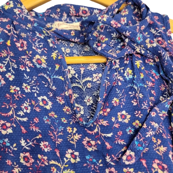 Faded Glory Size S Floral Tank With Keyhole and Ruffle Detail - Picture 3 of 5